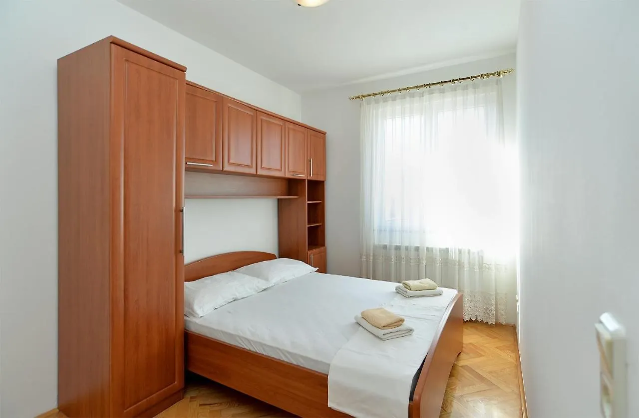 Apartments Martin 2224  Rovinj