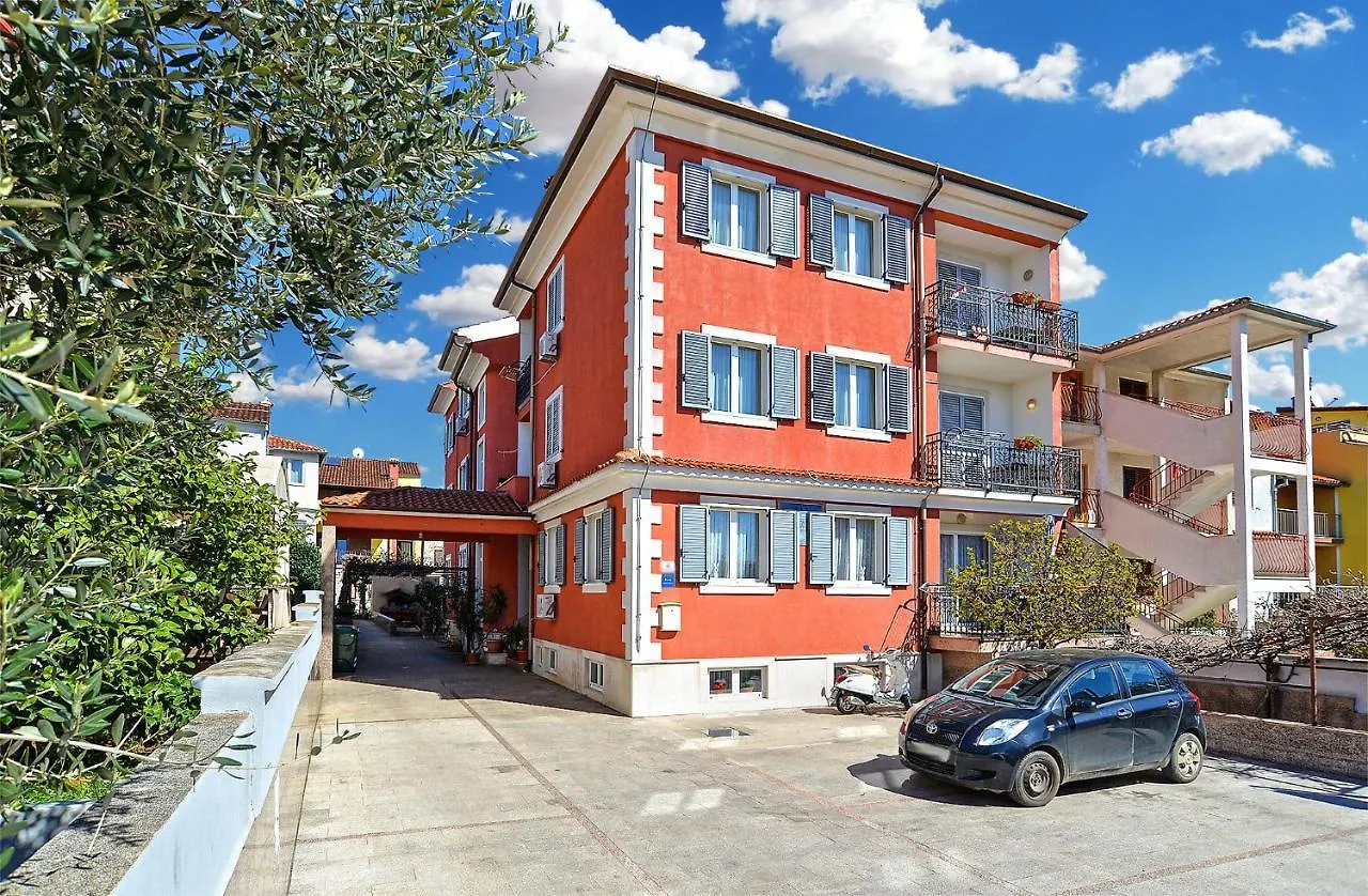 Apartments Martin 2224 Rovinj