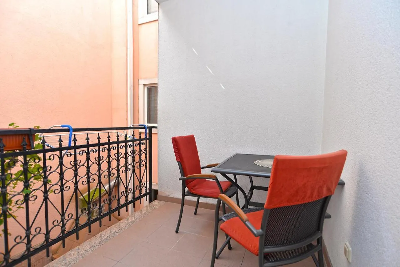 Apartments Martin 2224 Rovinj