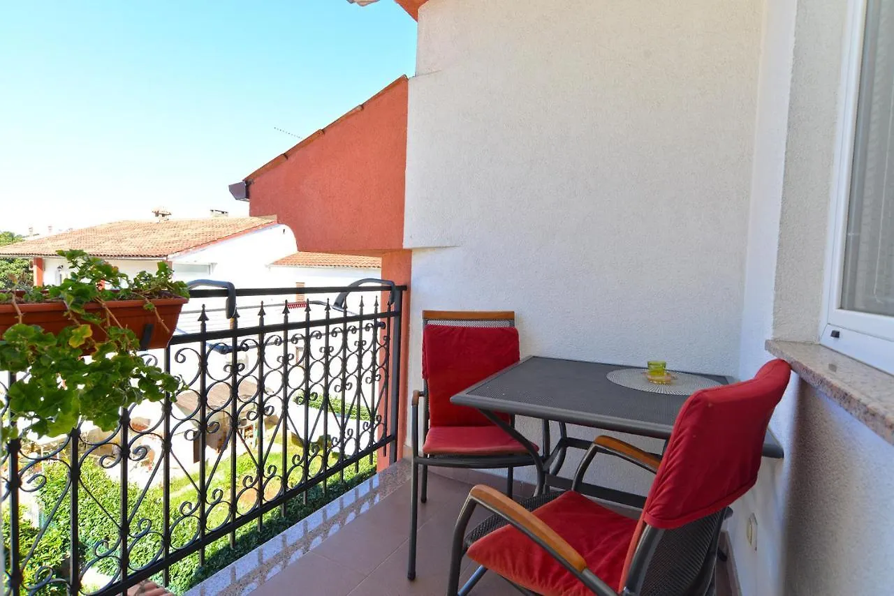 Apartments Martin 2224 Rovinj