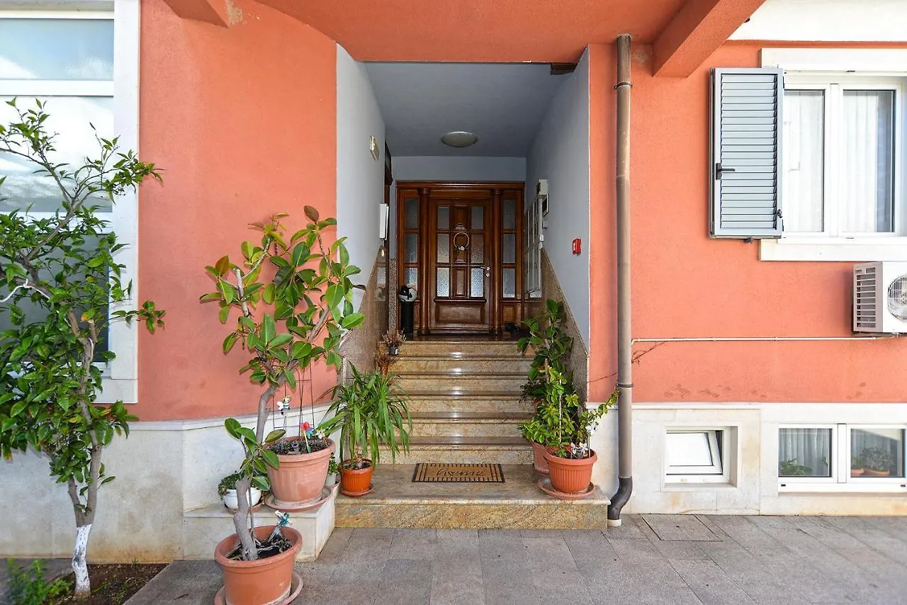 Apartments Martin 2224 Rovinj