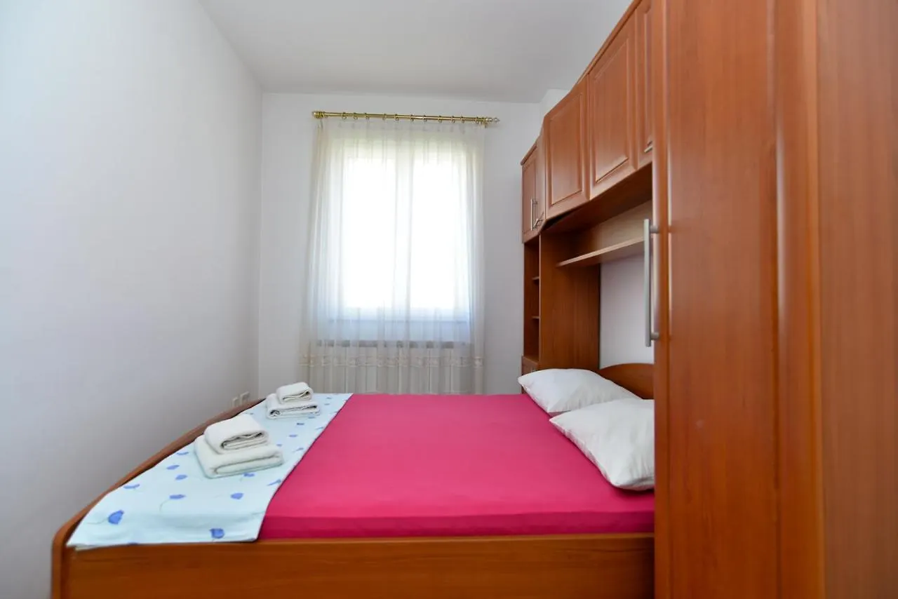 Apartments Martin 2224 Rovinj