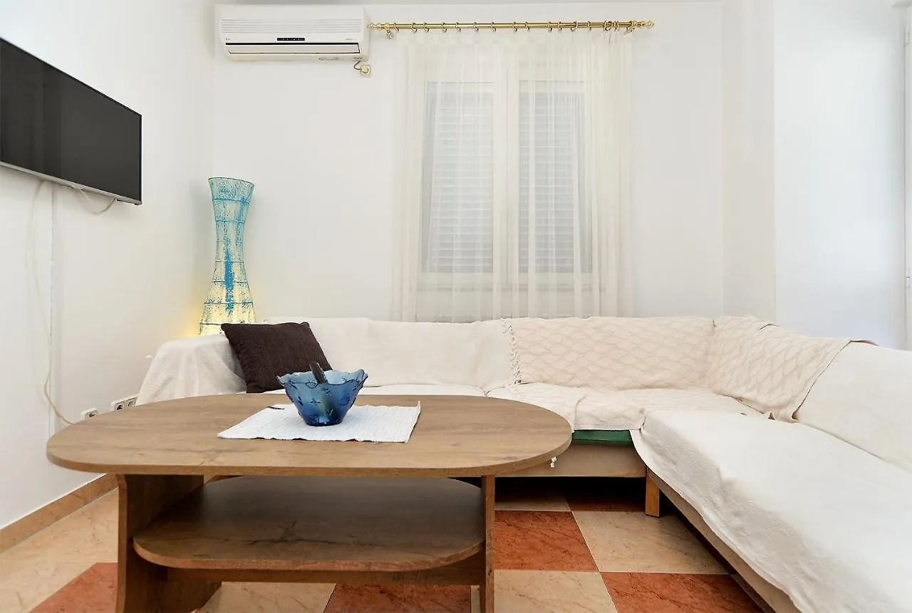 Apartments Martin 2224 Rovinj