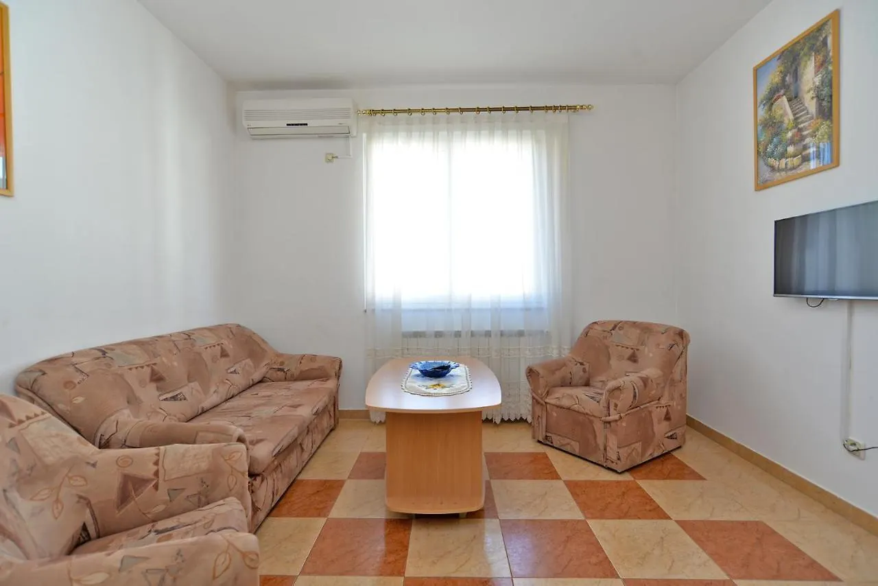 Apartments Martin 2224 Rovinj