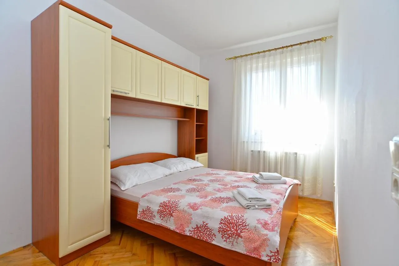 Apartments Martin 2224 Rovinj
