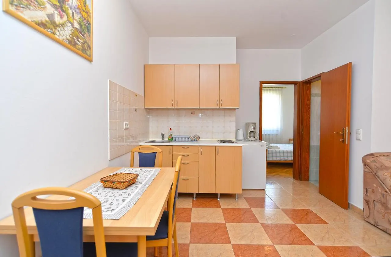 Apartments Martin 2224 Rovinj
