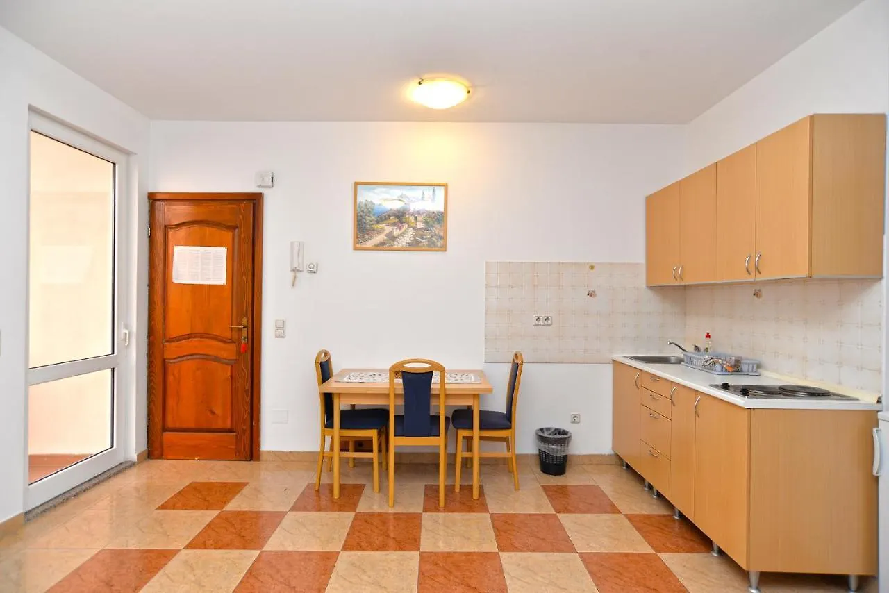 Apartments Martin 2224 Rovinj