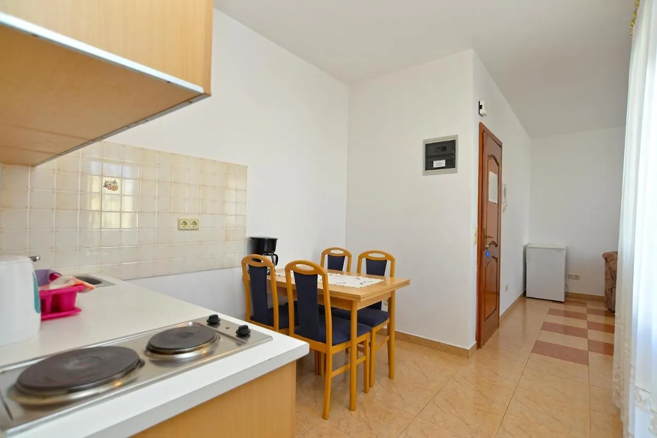 Apartments Martin 2224 Rovinj